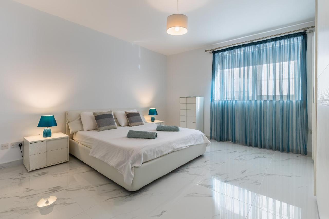 Stunning - Sunnyside 3-Bedroom Sliema Buitenkant foto